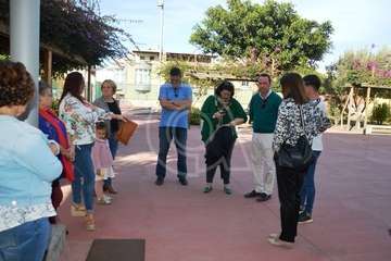 Reunión de los candidatos nacionalistas (NC) con la directiva del colectivo vecinal del Valle de los Nueve (Foto TA)